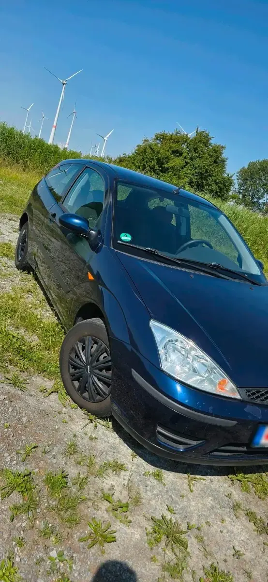 Gebraucht Ford Focus 101 PS (74 kW) 2003 Blau Kleinwagen