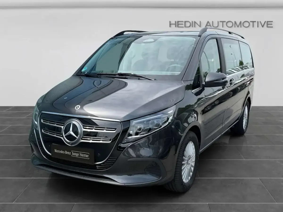 Gebraucht Mercedes EQV300 Avantgarde 150 kW (204 PS) 2024 Grau Van / Kleinbus
