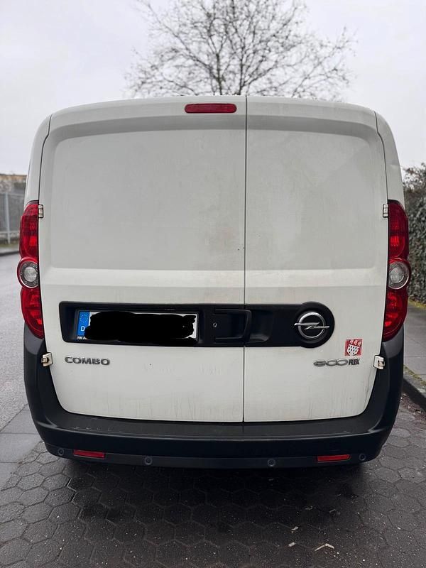 Gebraucht Opel Combo 95 PS (69 kW) 2017 Weiß Van / Kleinbus
