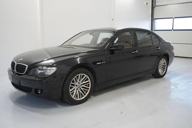 Gebraucht BMW 760 445 PS (327 kW) 2004 Schwarz Limousine
