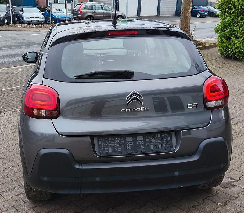 Gebraucht Citroën C3 Feel 83 PS (61 kW) 2020 Grau Limousine