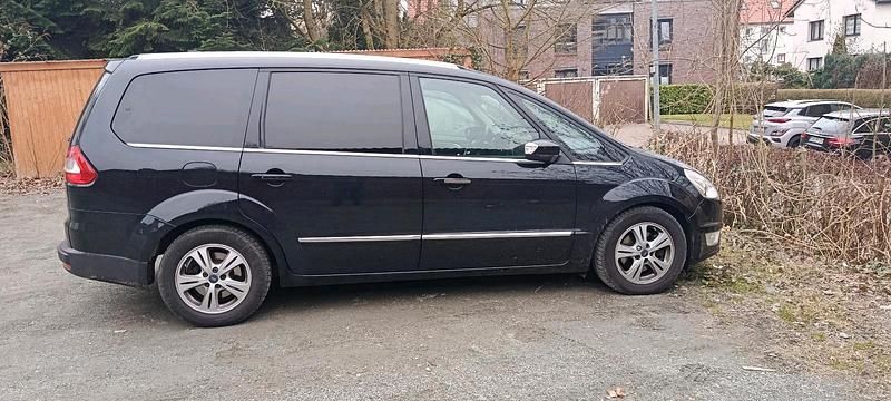 Gebraucht Ford Galaxy 140 PS (102 kW) 2014 Schwarz Van / Kleinbus