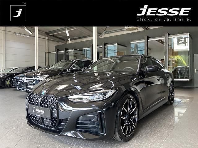 Black sapphire metallic (metallic) Gebraucht 2023 BMW 420 M Sport Limousine | 39.990 € (Guter Preis) - Bild 1/4