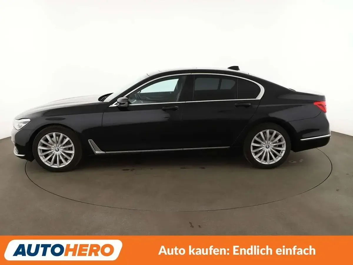 Gebraucht BMW 740 326 PS (239 kW) 2018 Schwarz Limousine