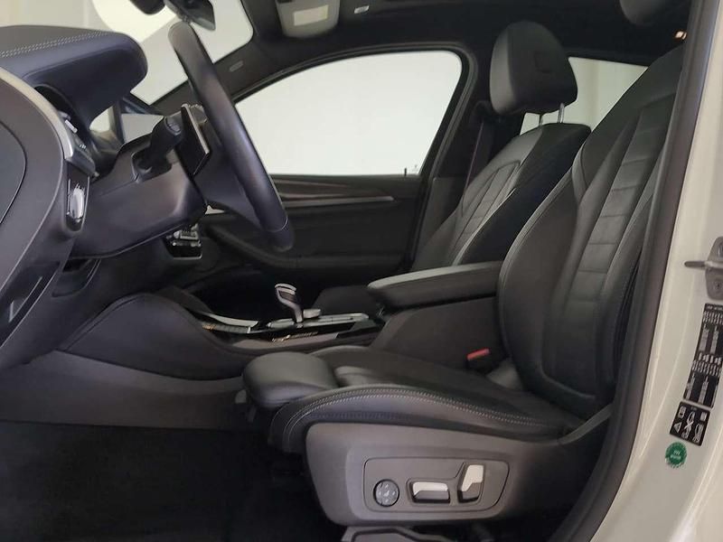 Gebraucht BMW X4 M Sport 286 PS (210 kW) 2023 Alpinweiss uni SUV