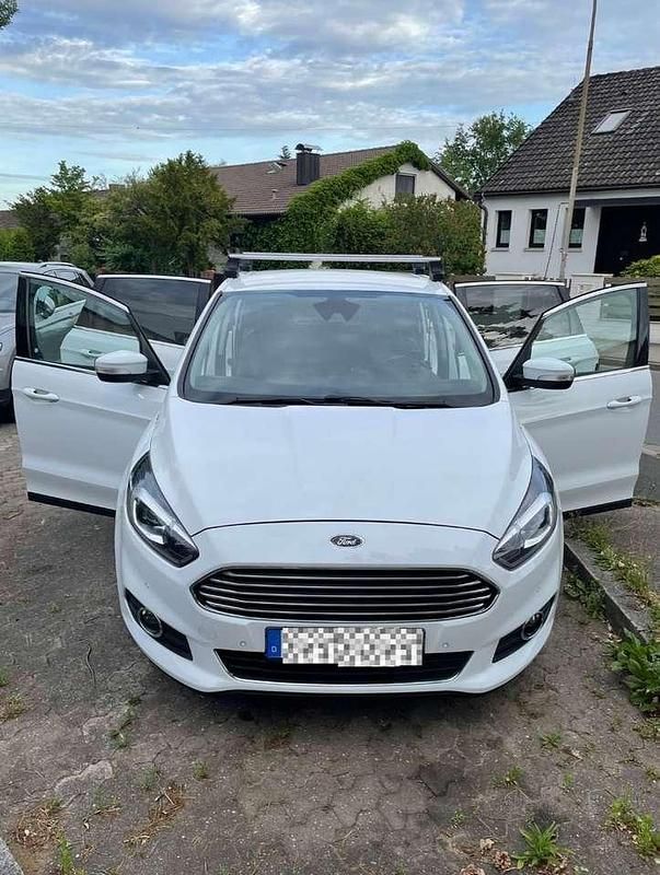 Gebraucht Ford S-MAX Titanium 209 PS (153 kW) 2016 Van / Kleinbus