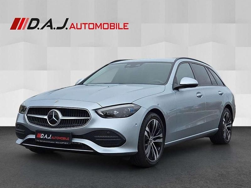 Hightechsilber metallic Gebraucht 2021 Mercedes C200 Kombi | 31.980 € (Guter Preis) - Bild 1/4