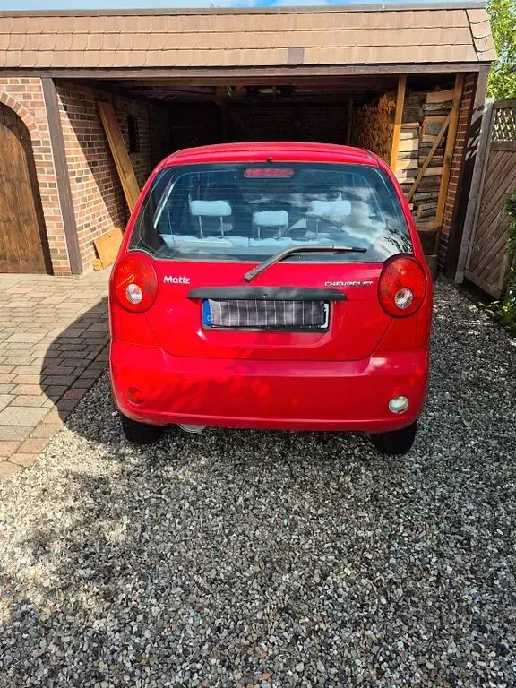Gebraucht Chevrolet Matiz 52 PS (38 kW) 2009 Rot Kleinwagen