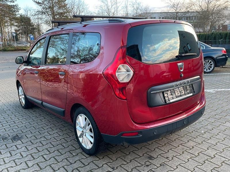 Gebraucht Dacia Lodgy 116 PS (85 kW) 2020 Rot Van / Kleinbus