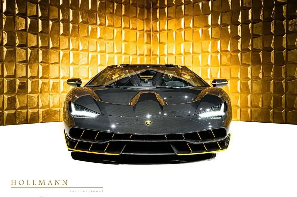 Usata Lamborghini Centenario 770 CV (566 kW) 2018 Grigio Cabrio