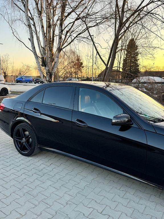 Gebraucht Mercedes E300 Elegance 231 PS (169 kW) 2016 Schwarz Limousine