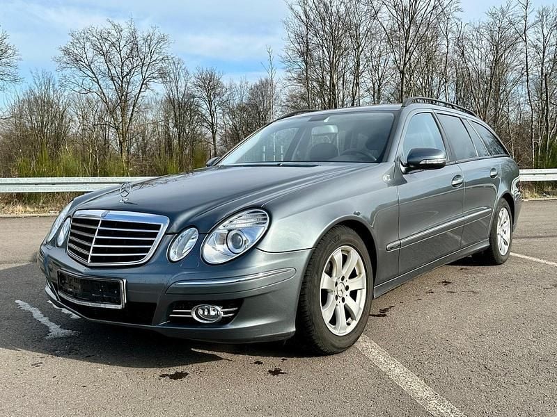 Grau Gebraucht 2006 Mercedes E280 Avantgarde Kombi | 3.990 € (Fairer Preis) - Bild 1/4
