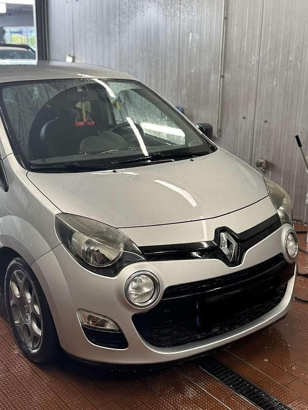 Silber Gebraucht 2013 Renault Twingo Kleinwagen | 2.000 € (Guter Preis) - Bild 1/4
