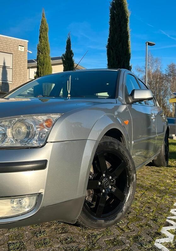 Grau Gebraucht 2004 Ford Mondeo Limousine | 1.550 € (Guter Preis) - Bild 1/4