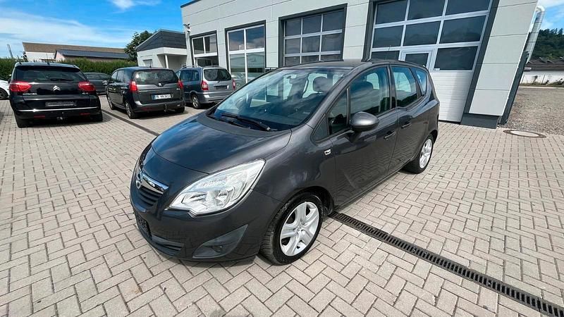 Grau Gebraucht 2012 Opel Meriva Van / Kleinbus | 3.990 € (Fairer Preis) - Bild 1/4