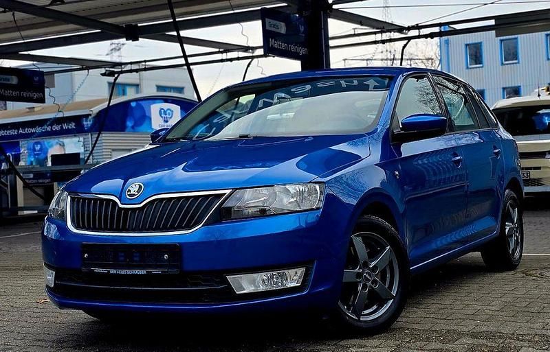 Gebraucht Skoda Rapid Ambition 90 PS (66 kW) 2015 Blau Kleinwagen