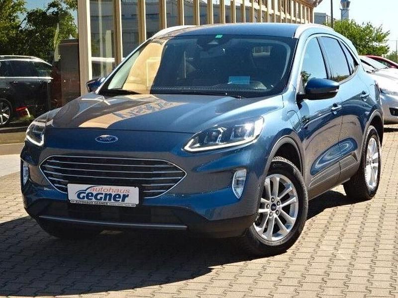 Gebraucht Ford Kuga Titanium 224 PS (164 kW) 2024 Blau SUV