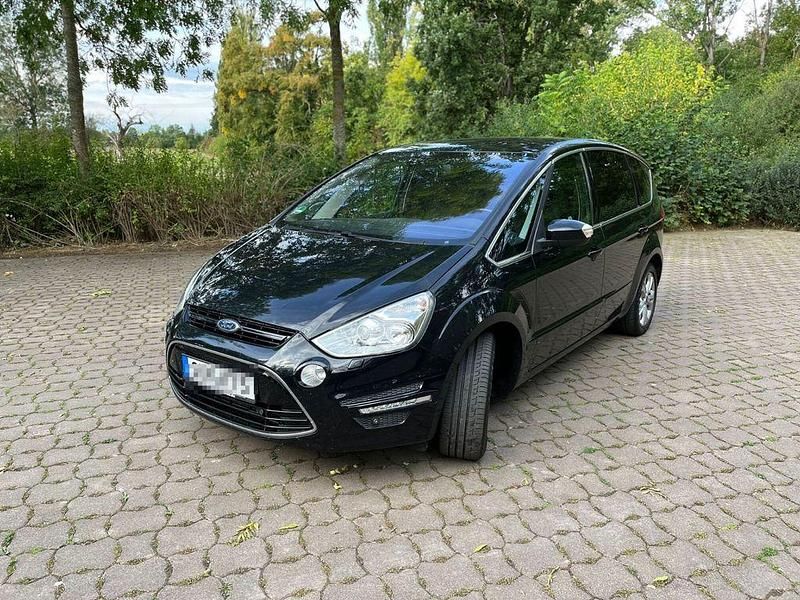 Schwarz Gebraucht 2013 Ford S-MAX Titanium Van / Kleinbus | 6.600 € (Superpreis) - Bild 1/4
