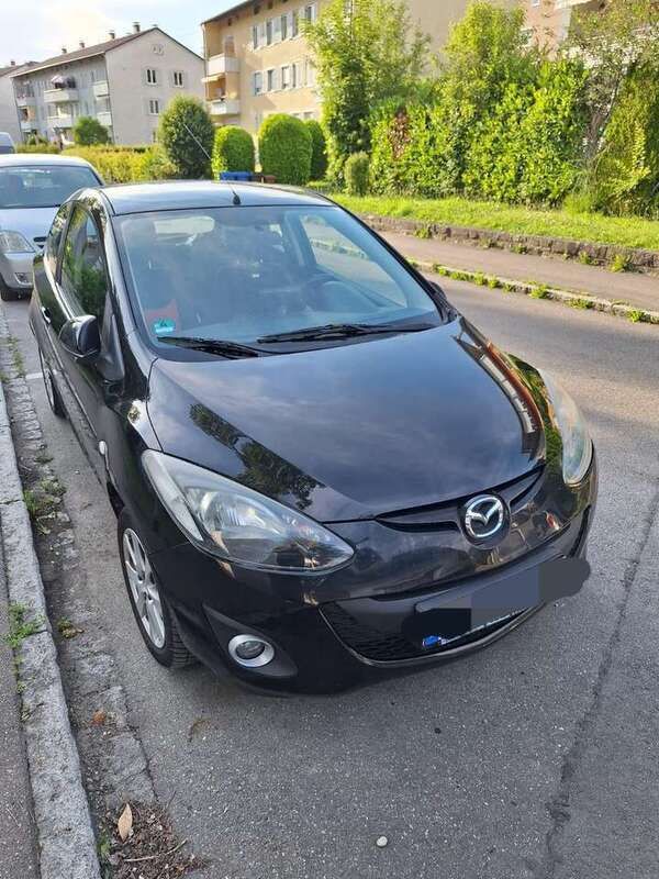Schwarz Gebraucht 2010 Mazda 2 Limousine | 2.000 € (Superpreis) - Bild 1/4