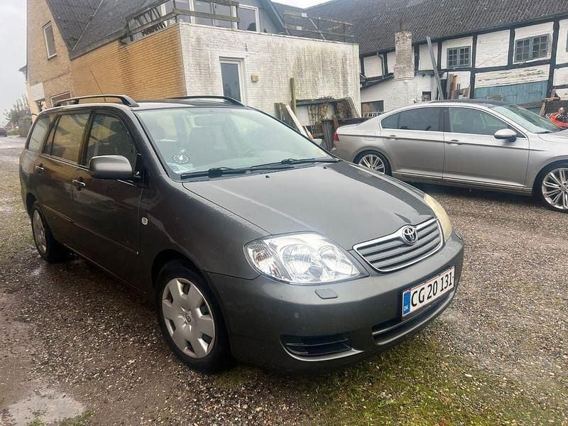 Grau Gebraucht 2006 Toyota Corolla Kombi | 3.900 € (Fairer Preis) - Bild 1/4