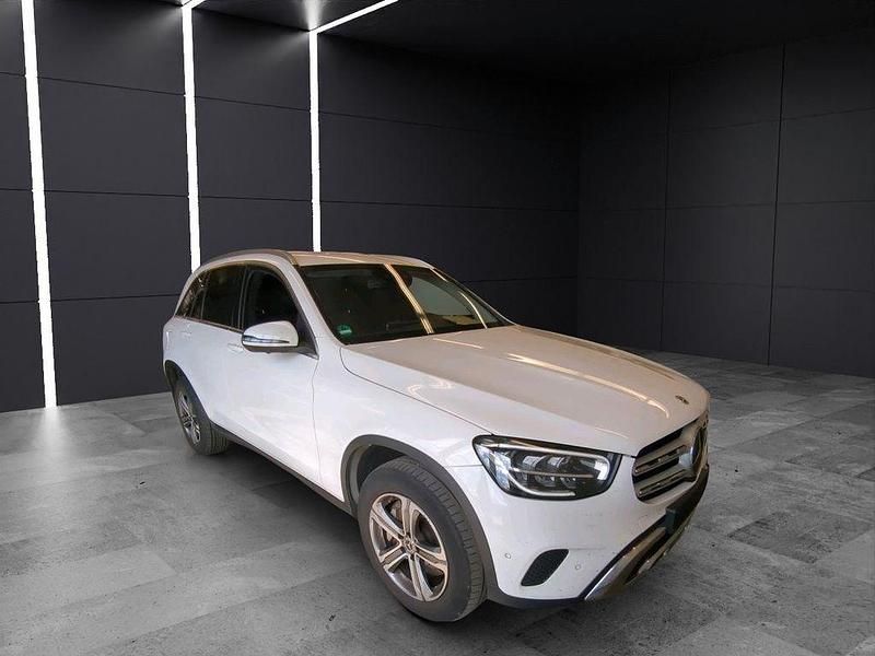Weiß Gebraucht 2022 Mercedes GLC300e SUV | 25.990 € (Superpreis) - Bild 1/4