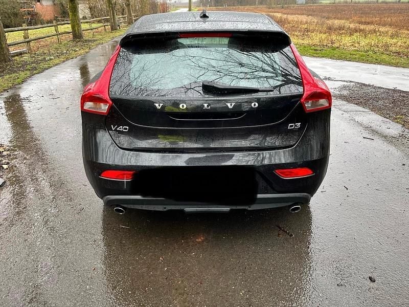 Gebraucht Volvo V40 150 PS (110 kW) 2015 Schwarz Coupé