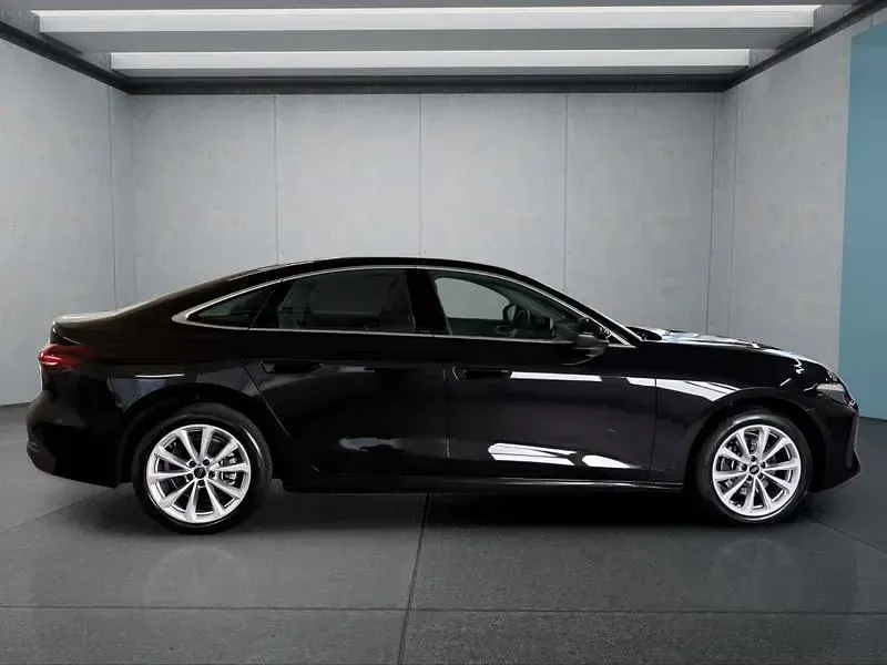 Gebraucht Audi A5 204 PS (150 kW) 2025 Schwarz Limousine