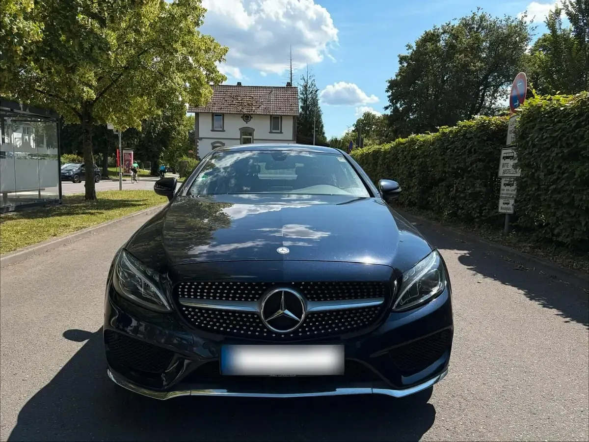 Gebraucht Mercedes C200 AMG 184 PS (135 kW) 2017 Blau Coupé