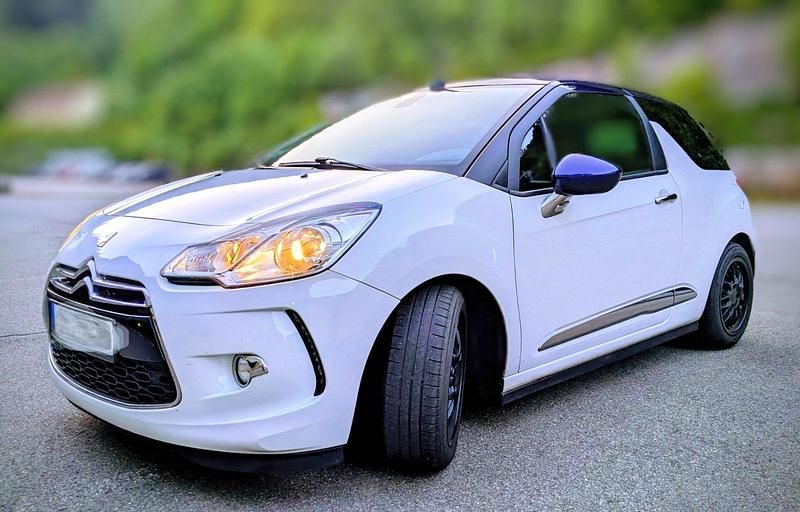 Weiß Gebraucht 2013 Citroën DS3 Kleinwagen | 6.450 € (Fairer Preis) - Bild 1/4