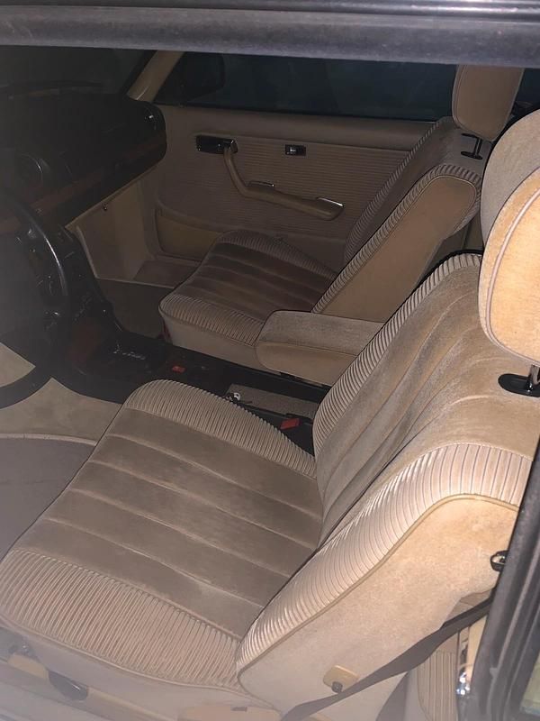 Gebraucht Mercedes 280 185 PS (136 kW) 1985 Grau Coupé