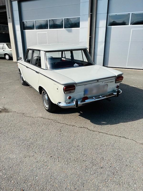 Gebraucht Fiat 1500 75 PS (55 kW) 1967 Weiß Limousine