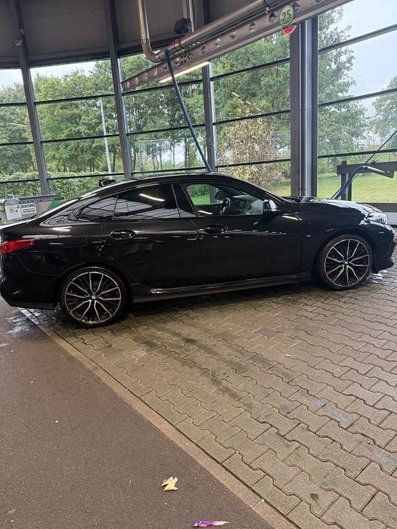 Schwarz Gebraucht 2021 BMW 218 Coupé | 19.500 € (Fairer Preis) - Bild 1/4