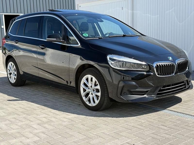 Gebraucht BMW 218 Gran Tourer Advantage 150 PS (110 kW) 2019 Schwarz Van / Kleinbus