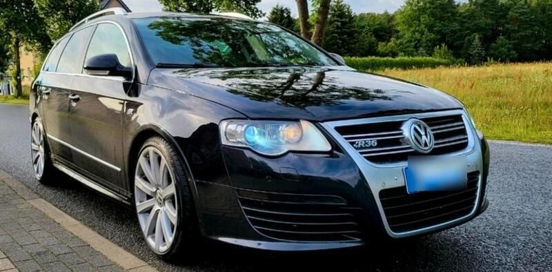 Schwarz Gebraucht 2009 VW Passat R Kombi | 14.999 € - Bild 1/3