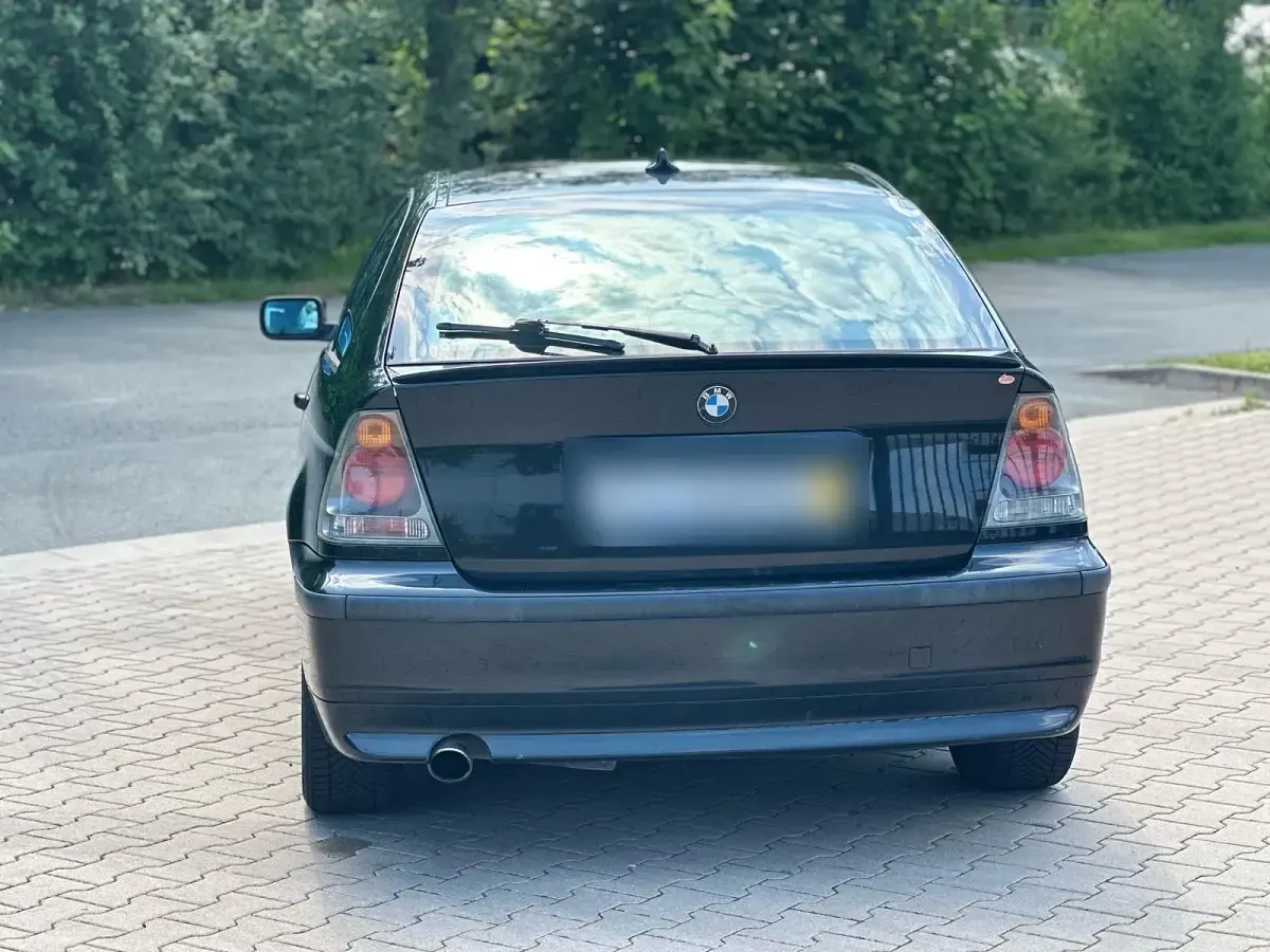 Gebraucht BMW 316 116 PS (85 kW) 2001 Schwarz Limousine