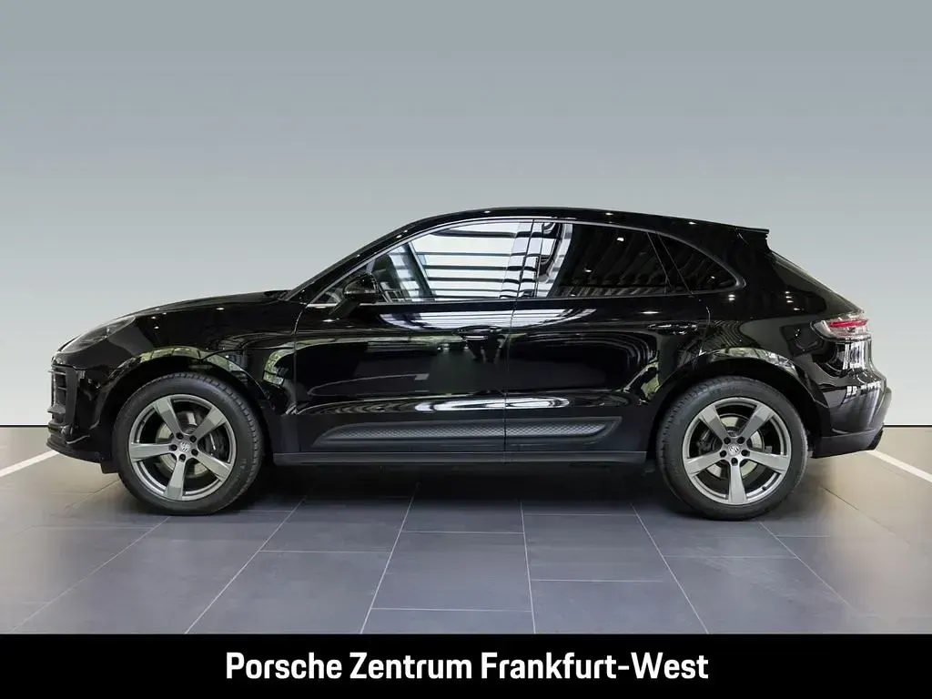 Używany Porsche Macan 265 KM (194 kW) 2022 Czarny SUV