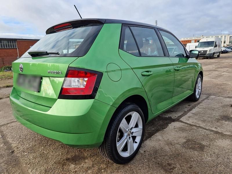 Gebraucht Skoda Fabia 120 PS (88 kW) 2016 Limousine