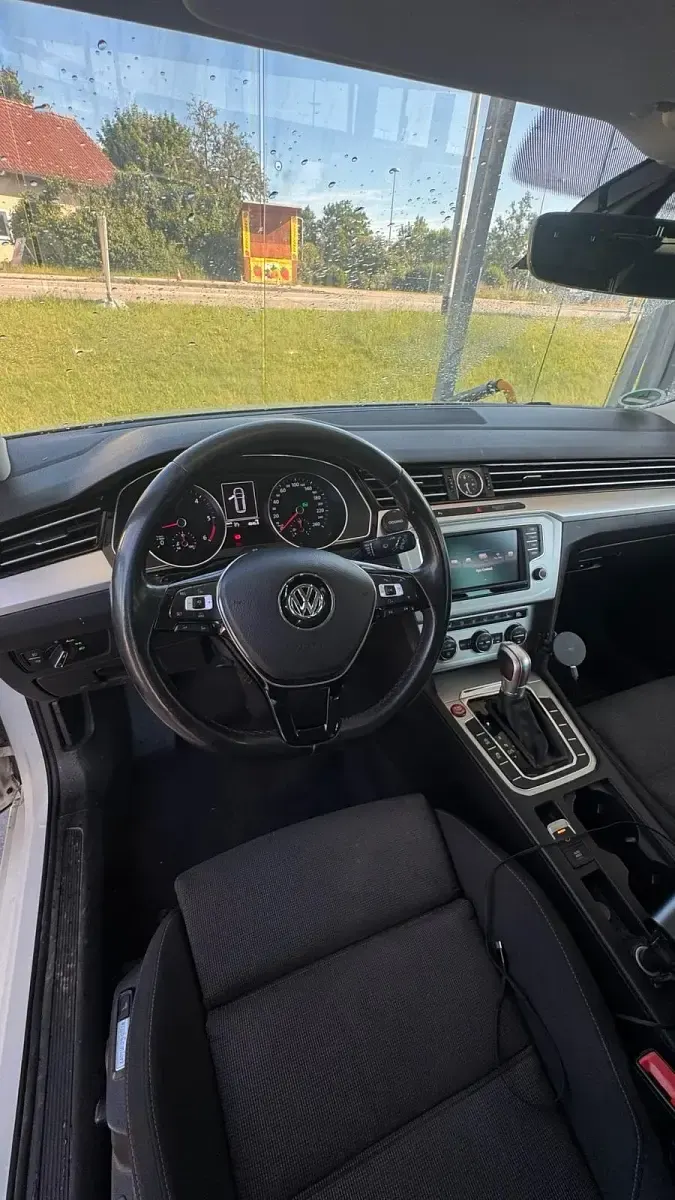 Gebraucht VW Passat 190 PS (139 kW) 2016 Weiß Kombi