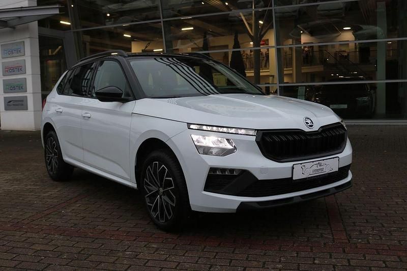 Weiß Gebraucht 2024 Skoda Kamiq Selection SUV | 20.490 € (Fairer Preis) - Bild 1/4