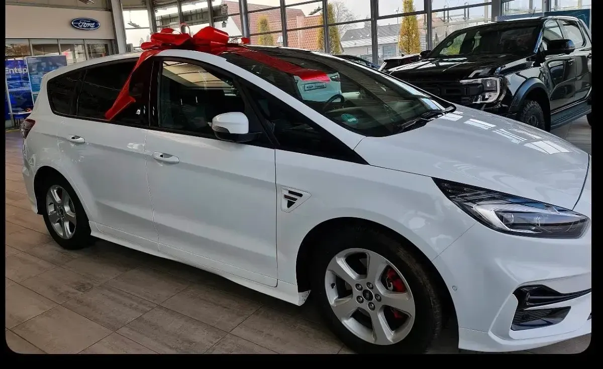 Gebraucht Ford S-MAX S 241 PS (177 kW) 2020 Weiß Van / Kleinbus