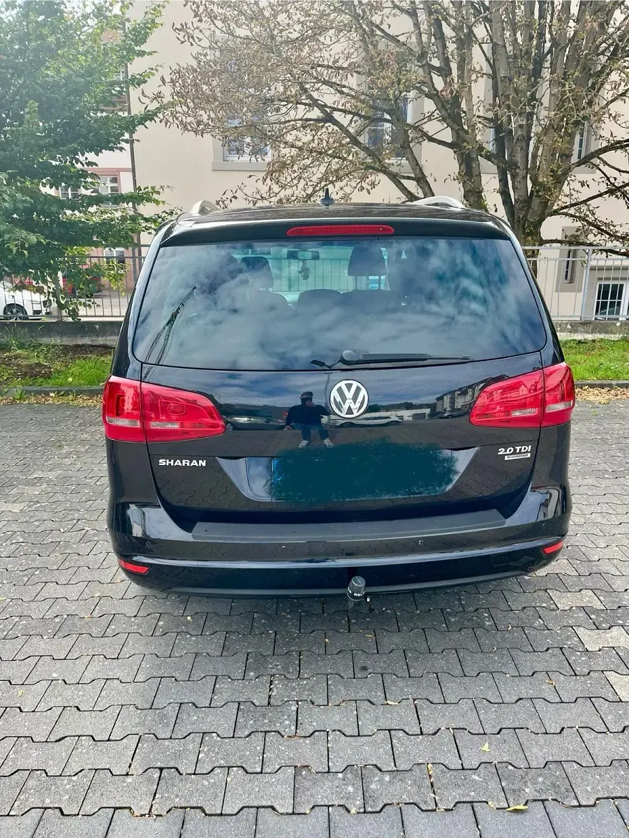 Gebraucht VW Sharan 140 PS (102 kW) 2011 Schwarz Van / Kleinbus