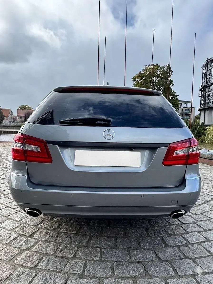 Second-hand Mercedes E300 231 CP (169 kW) 2011 Gri Break