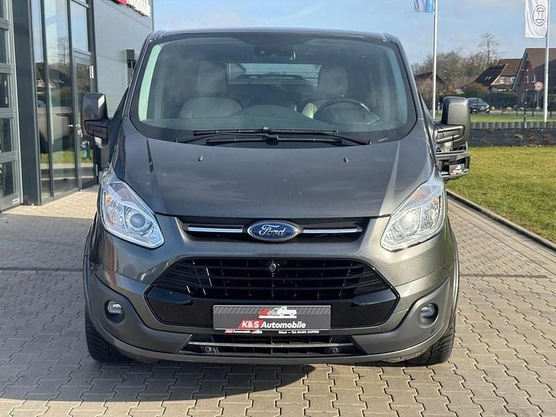 Gebraucht Ford Tourneo Titanium 170 PS (125 kW) 2017 Grau Van / Kleinbus