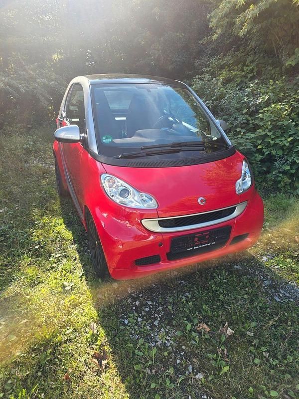 Schwarz Gebraucht 2011 Smart ForTwo Coupé Passion Coupé | 4.000 € (Guter Preis) - Bild 1/4