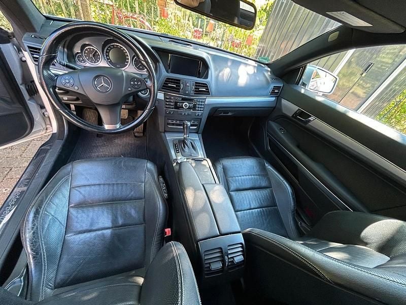 Usata Mercedes E350 231 CV (169 kW) 2010 Argento Coupé