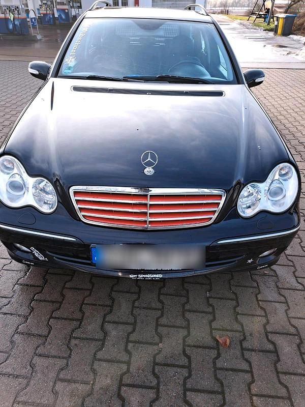 Schwarz Gebraucht 2005 Mercedes C180 Kombi | 1.000 € (Superpreis) - Bild 1/4