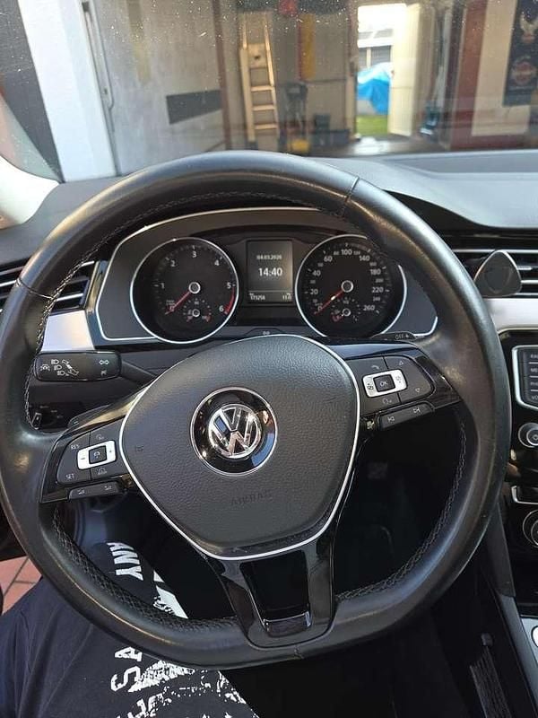 Gebraucht VW Passat Highline 150 PS (110 kW) 2015 Kombi