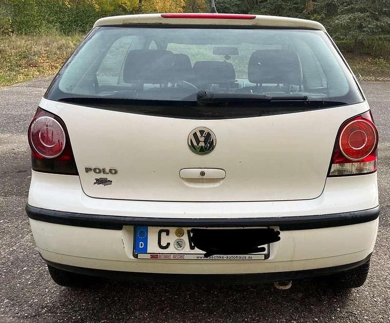 Gebraucht VW Polo Trendline 60 PS (44 kW) 2008 Weiß Limousine