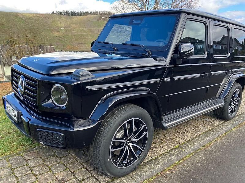 Schwarz Gebraucht 2025 Mercedes G450 AMG line SUV | 156.000 € - Bild 1/4