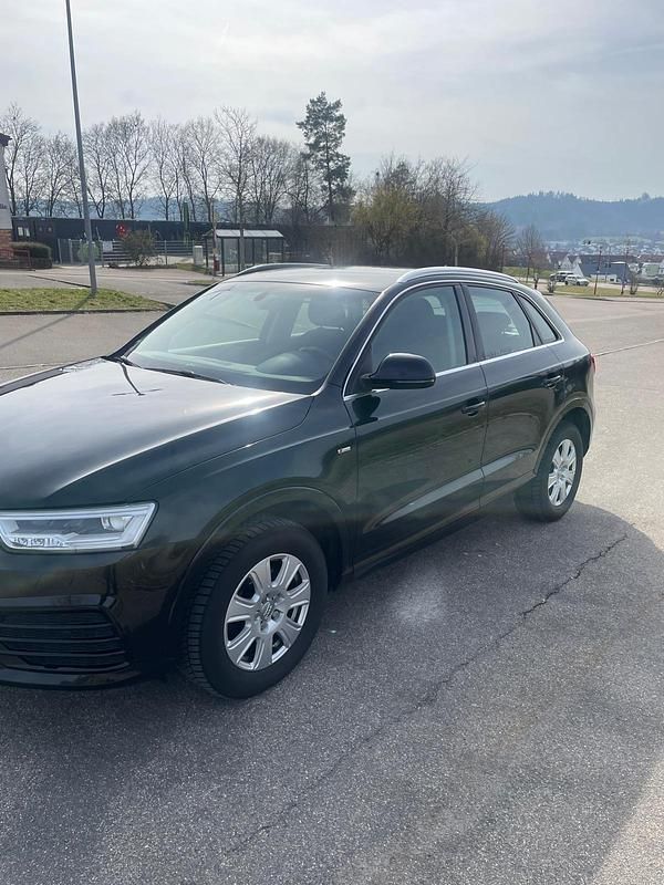 Gebraucht Audi Q3 S-Line 150 PS (110 kW) 2016 Schwarz SUV